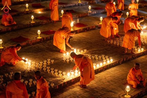 ภาพ No.210515:วันเสาร์ที่ 8 มีนาคม พ.ศ. 2568 พิธีจุดประทีป โครงการบรรพชาสามเณรชาวเนปาล 500 รูป ณ ชาตสถานอุทยานลุมพินีวัน ที่ประสูติขององค์สมเด็จพระสัมมาสัมพุทธเจ้า ลุมพินี ประเทศเนปาล