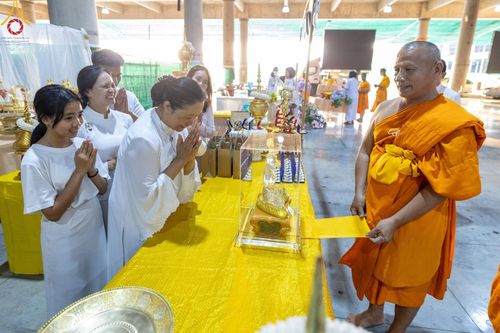 ภาพ No.123607:พิธีถวายสลากภัต แด่พระภิกษุสงฆ์ เพื่อโครงการธรรมยาตรา กตัญญูบูชา มหาปูชนียาจารย์ พระมงคลเทพมุนี (สด จนฺทสโร) พระผู้ปราบมาร อนุสรณ์สถาน 7 แห่ง ปีที่ 12 ระหว่างวันที่ 2 - 31 มกราคม พ.ศ.2567