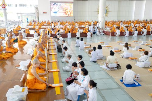 ภาพ No.229712:วันที่ 25 มิถุนายน พ.ศ. 2568 (แรม 15 ค่ำ เดือน 7) พิธีบุพเปตพลี ครั้งที่ 166 ร่วมอุทิศบุญแด่หมู่ญาติที่ล่วงลับไปแล้ว และสืบทอดอายุพระพุทธศาสนา ณ หอฉันคุณยายอาจารย์ฯ วัดพระธรรมกาย