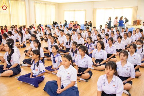 ภาพ No.103491:วันรวมพลังเด็กดี V-Star ผู้นำฟื้นฟูศีลธรรมโลก จังหวัดเชียงรายและจังหวัดพะเยา ณ ศูนย์ปฏิบัติธรรมจังหวัดเชียงราย วันที่ 2 ธันวาคม พ.ศ. 2566