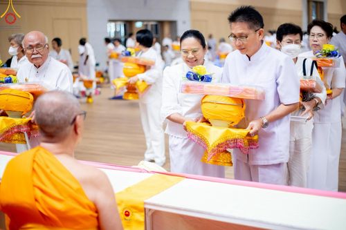 ภาพ No.212754:วันอาทิตย์ที่ 23 มีนาคม พ.ศ. 2568 พิธีร่วมบุญโครงการบรรพชาสามเณร 5,000 รูป ณ ห้องแก้วสารพัดนึก 2 วัดพระธรรมกาย