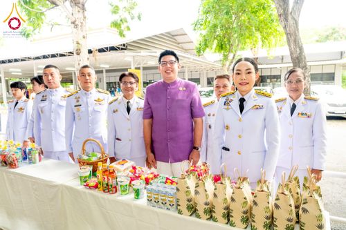 ภาพ No.227117:วันอังคารที่ 3 มิถุนายน พ.ศ. 2568 นายอำเภอคลองหลวง นำพสกนิกรรวมใจภักดิ์ สมเด็จพระนางเจ้าฯ พระบรมราชินี เนื่องในโอกาสวันเฉลิมพระชนมพรรษา ณ อาคารปลูกศรัทธา 2 วัดพระธรรมกาย อ.คลองหลวง จ.ปทุมธานี