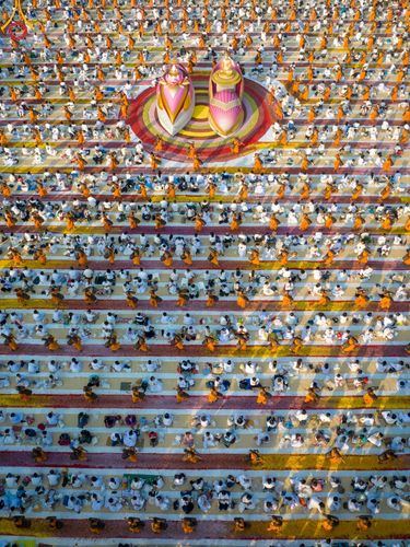 ภาพ No.110424:พิธีต้อนรับพระธรรมยาตรา ในโครงการธรรมยาตรากตัญญูบูชา มหาปูชนียาจารย์ พระมงคลเทพมุนี(สด จนฺทสโร) พระผู้ปราบมาร อนุสรณ์สถาน 7 แห่ง ปีที่ 12 วันที่ 11 มกราคม พ.ศ. 2567 ณ อนุสรณ์สถานลำดับที่ 3 สถานที่เกิดใหม่ในเพศสมณะ วัดสองพี่น้อง จ.สุพรรณบุรี