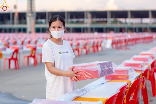 ภาพ No.219108:วันที่ 19-21 เมษายน พ.ศ. 2568 การเตรียมงานในลานธรรม , วิหารคด เพื่องานวันคุ้มครองโลก 22 เมษายน พ.ศ. 2568