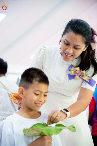 ภาพ No.213816:วันเสาร์ที่ 29 มีนาคม พ.ศ. 2568 พิธีตัดปอยผม ขอขมาผู้ปกครอง มอบบาตร-ผ้าไตร และพิธีบรรพชาสามเณร ณ ศูนย์ปฏิบัติธรรมจังหวัดระยอง (บ้านช่องลม) ต.บางบุตร อ.บ้านค่าย จ.ระยอง