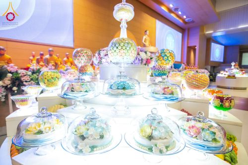 ภาพ No.134078:พิธีบูชาข้าวพระ  ในวันอาทิตย์ต้นเดือนที่ 7 เมษายน พ.ศ. 2567 ณ วัดพระธรรมกาย จ.ปทุมธานี