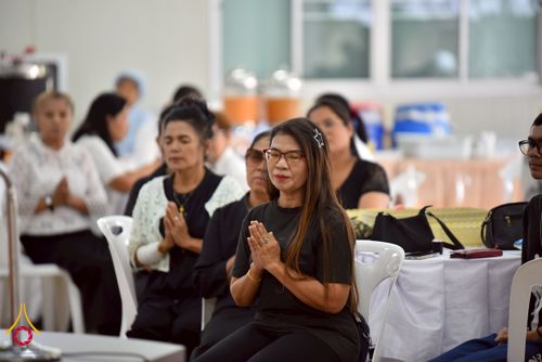 ภาพ No.267595:วันที่ 7 พฤศจิกายน พ.ศ. 2568 พสกนิกรอำเภอคลองหลวง รวมใจบำเพ็ญกุศลปัณรสมวาร (15 วัน) อุทิศถวายเป็นพระราชกุศลแด่ “สมเด็จพระพันปีหลวง” ณ วัดพระธรรมกาย