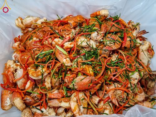 ภาพ No.106722:พิธีถวายภัตตาหารเป็นสังฆทาน แด่คณะพระธรรมยาตราฯ ในโครงการธรรมยาตรากตัญญูบูชา มหาปูชนียาจารย์ พระมงคลเทพมุนี(สด จนฺทสโร) พระผู้ปราบมาร อนุสรณ์สถาน 7 แห่ง ปีที่ 12 วันที่ 6 มกราคม พ.ศ. 2567 ณ อนุสรณ์สถานโลตัสแลนด์ จ.สุพรรณบุรี