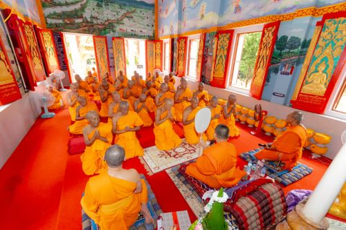 ภาพ No.231824:วันเสาร์ ที่ 5 กรกฎาคม พ.ศ. 2568 พิธีบรรพชา อุปสมบท โครงการอุปสมบท บูชาธรรมมหาปูชนียาจารย์ รุ่นเข้าพรรษา ณ วัดเกาะแก้วประชานุรักษ์ อ.วังทอง  จ.พิษณุโลก