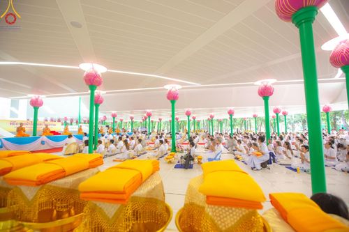 ภาพ No.136309:พิธีอุปสมบทสามเณรเตรียมสถาบันธรรมชัย รุ่นที่ 21 ณ โบสถ์พระไตรปิฏก วัดพระธรรมกาย วันเสาร์ที่ 4 พฤษภาคม พ.ศ.2567