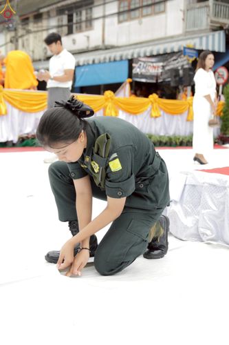 ภาพ No.245857:วันที่ 13-14 กันยายน พ.ศ. 2568 เจ้าหน้าที่ทุกสถานะ ทุกส่วนงาน ร่วมแรงร่วมใจ ปฏิบัติหน้าที่ เตรียมงาน เก็บงาน ตักบาตรพระ 555 รูป อ.เบตง จยะลา