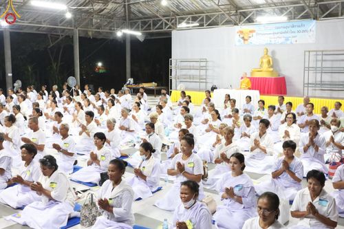 ภาพ No.152446:พิธีมอบสไบแก้ว โครงการอบรมอุบาสิกาแก้วจังหวัดบุรีรัมย์รุ่นที่ 1 วันที่ 6-8 กันยายน พ.ศ. 2567