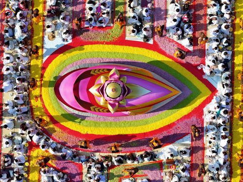 ภาพ No.195504:พิธีต้อนรับพระธรรมยาตรา ณ อนุสรณ์สถานลำดับที่ 4 สถานที่เกิดด้วยกายธรรม วัดโบสถ์(บน) ต.บางคูเวียง จ.นนทบุรี ในโครงการธรรมยาตรา กตัญญูบูชา มหาปูชนียาจารย์ พระมงคลเทพมุนี(สด จนฺทสโร) พระผู้ปราบมาร อนุสรณ์สถาน 7 แห่ง ปีที่ 13 วันที่ 15 มกราคม พ.ศ. 2568