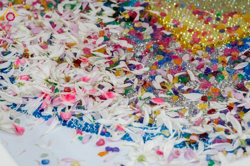 ภาพ No.221000:วันที่ 13 เมษายน พ.ศ. 2568 พิธีโปรยรัตนชาติปฐมเริ่มสถาปนาเจดีย์ และ พิธีเปิดหมู่บ้านปฏิบัติธรรม เพื่อการบรรลุธรรม ณ วัดป่าธรรมกายนานาชาติโทชิหงิ  ประเทศญี่ปุ่น