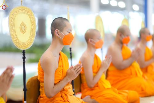 ภาพ No.88173:พิธีมุทิตาสักการะ เปรียญธรรม 9,6,3 และบาลีศึกษา 6,3  พิธีมอบดวงแก้วสามเณรทรงบาลีไวยากรณ์ วันอาทิตย์ 17 กันยายน พ.ศ. 2566 ณ สภาธรรมกายสากล วัดพระธรรมกาย