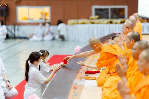 ภาพ No.228252:วันอาทิตย์ที่ 1 มิถุนายน พ.ศ.2568 พิธีถวายมหาสังฆทานพระ 100 รูป สโมสรซุปเปอร์คิดส์ ปีที่ 6 ณ ห้อง SPD 8 สภาธรรมกายสากล วัดพระธรรมกาย