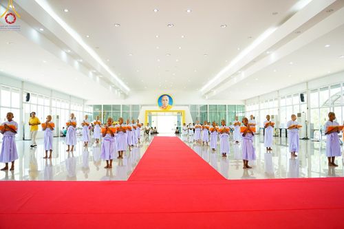 ภาพ No.134877:พิธีตัดปอยผม พิธีขอขมารับผ้าไตร พิธีบรรพชา และพิธีถวายบาตร ในโครงการบรรพชาสามเณร ฟื้นฟูพระพุทธศาสนาทั่วไทย  ณ ศูนย์ปฏิบัติธรรมและศูนย์อบรมเยาวชนเพชรบุรี ต.ท่าแลง อ.ท่ายาง จ.เพชรบุรี