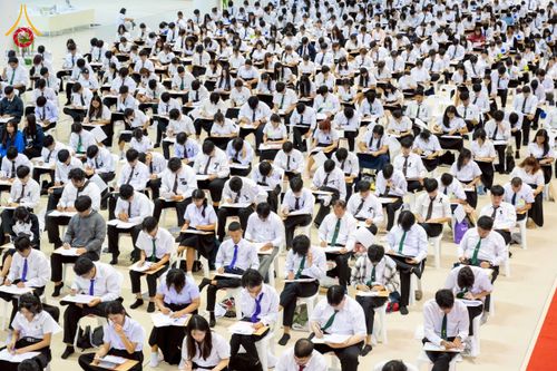 ภาพ No.273331:วันที่ 23 พฤศจิกายน พ.ศ. 2568 การสอบตอบปัญหาธรรมะ ทางก้าวหน้า "ระดับอุดมศึกษา" ณ ห้องแก้วสารพัดนึก 1 สภาธรรมกายสากล วัดพระธรรมกาย จ.ปทุมธานี