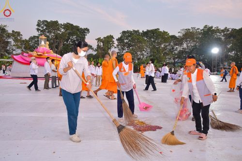 ภาพ No.111641:V.10 เก่งกล้า การเตรียมงาน เก็บงาน การรับบุญของเจ้าหน้าที่หน่วยงานต่างๆ เพื่อโครงการธรรมยาตรา กตัญญูบูชามหาปูชนียาจารย์ พระมงคลเทพมุนี (สด จนฺทสโร) พระผู้ปราบมาร อนุสรณ์สถาน 7 แห่ง ปีที่ 12 ระหว่างวันที่ 2 - 31 มกราคม พ.ศ.2567