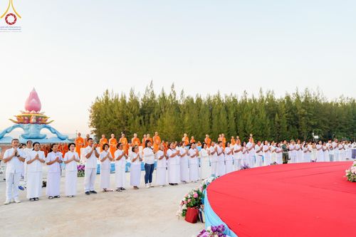 ภาพ No.174554:พิธีประดิษฐานดวงแก้วบรมเศรษฐี นาคีพ่นสมบัติใหญ่ ลานเอนกประสงค์พญานาค 4 ตระกูล วันที่ 15 พฤศจิกายน พ.ศ. 2567 ณ พุทธอุทยานนานาชาติ จ.หนองคาย