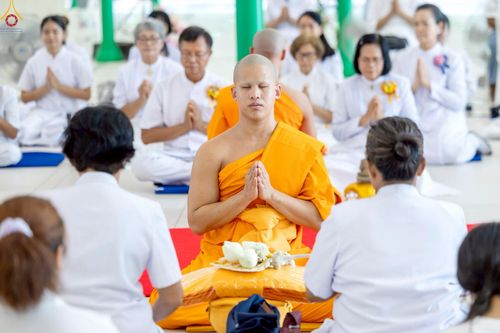 ภาพ No.227734:วันเสาร์ที่ 31 พฤษภาคม พ.ศ.2568 พิธีถวายผ้าไตรแด่สามเณรผู้เข้ารับการอุปสมบท , พิธีอุปสมบทสามเณรเตรียม DCI วัดพระธรรมกาย จ.ปทุมธานี