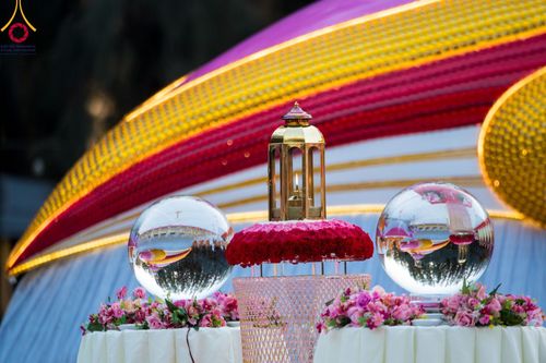 ภาพ No.107151:พิธีจุดประทีปถวายเป็นพุทธบูชา และบูชาธรรมมหาปูชนียาจารย์ ในโครงการธรรมยาตรากตัญญูบูชา มหาปูชนียาจารย์ พระมงคลเทพมุนี(สด จนฺทสโร) พระผู้ปราบมาร  อนุสรณ์สถาน 7 แห่ง ปีที่ 12  วันที่ 6 มกราคม พ.ศ. 2567 ณ อนุสรณ์สถานมหาวิหารพระมงคลเทพมุนี อ.สองพี่น้อง จ.สุพร