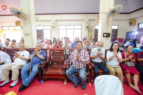 ภาพ No.165039:พิธีทอดกฐิน ณ วัดกลางเกาะระกำ ต.บ้านสร้าง อ.บางปะอิน จ.พระนครศรีอยุธยา ในโครงการกฐินสามัคคีทั่วไทย 30,000 วัด บูชาธรรม 80 ปี หลวงพ่อธัมมชโย โดยคณะศิษยานุศิษย์วัดพระธรรมกาย วันที่ 20 ตุลาคม พ.ศ. 2567