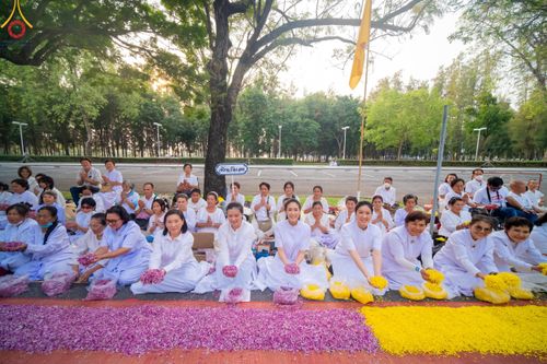 ภาพ No.120049:พิธีต้อนรับพระธรรมยาตรา ในโครงการธรรมยาตรา กตัญญูบูชา มหาปูชนียาจารย์ พระมงคลเทพมุนี(สด จนฺทสโร) พระผู้ปราบมาร อนุสรณ์สถาน 7 แห่ง ปีที่ 12 วันที่ 28 มกราคม พ.ศ. 2567 ณ วัดพระธรรมกาย จ.ปทุมธานี