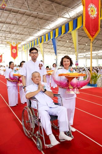 ภาพ No.251592:วันที่ 10 ตุลาคม พ.ศ. 2568 พิธีทอดผ้าป่าสมทบกฐินวัดพระธรรมกาย และสมทบกฐิน 30,000 กว่าวัดทั่วประเทศ ครั้งที่ 3 ณ สภาธรรมกายสากล วัดพระธรรมกาย