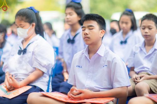 ภาพ No.203413:พิธีทอดผ้าป่าทำนุบำรุงศาสนสถาน ณ วัดปรางค์หลวง ตำบลบางม่วง อำเภอบางใหญ่ จังหวัดนนทบุรี ในโครงการธรรมยาตรา กตัญญูบูชา มหาปูชนียาจารย์ พระมงคลเทพมุนี(สด จนฺทสโร) พระผู้ปราบมาร อนุสรณ์สถาน 7 แห่ง ปีที่ 13 วันที่ 29 มกราคม พ.ศ. 2568