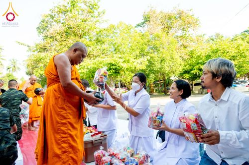 ภาพ No.208491:พิธีถวายสังฆทานแด่คณะสงฆ์ 323 วัด ปีที่ 21 ครั้งที่ 174 พิธีมอบกองทุนหนุนแรงใจช่วยครูใต้ ปีที่ 18 ครั้งที่ 138 และพิธีทำบุญอุทิศส่วนกุศลให้ผู้วายชนม์ ณ วัดบุณณาราม(วัดโคกงู) จ.นราธิวาส วันเสาร์ที่ 15 กุมภาพันธ์ พ.ศ.2568