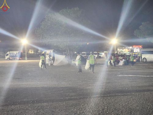 ภาพ No.116986:V.16 เป็นทีม การเตรียมงาน เก็บงาน การรับบุญของเจ้าหน้าที่หน่วยงานต่างๆ เพื่อโครงการธรรมยาตรา กตัญญูบูชามหาปูชนียาจารย์ พระมงคลเทพมุนี (สด จนฺทสโร) พระผู้ปราบมาร อนุสรณ์สถาน 7 แห่ง ปีที่ 12 ระหว่างวันที่ 2 - 31 มกราคม พ.ศ. 2567