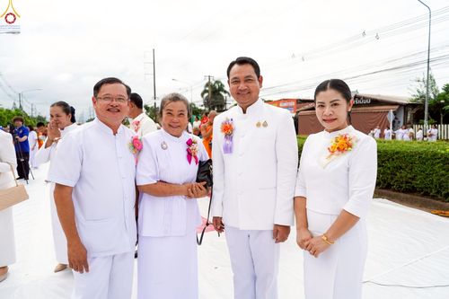 ภาพ No.229885:วันพฤหัสบดีที่ 26 มิถุนายน พ.ศ. 2568 พิธีตักบาตรพระ 1,165 รูป ฉลองก่อตั้งเมืองวานรนิวาส ครบรอบ 164 ปี ณ ถนนวานรนิวาส-อากาศอำนวย อ.วานรนิวาส จ.สกลนคร