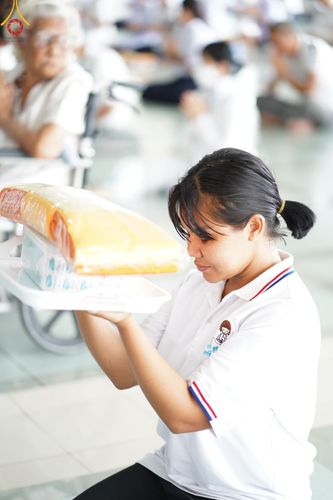 ภาพ No.152014:พิธีบุพเปตพลี ครั้งที่ 155 ร่วมอุทิศบุญแด่หมู่ญาติที่ล่วงลับไปแล้ว และสืบทอดอายุพระพุทธศาสนา วันจันทร์ที่ 2 กันยายน พ.ศ. 2567 (วันพระ แรม 14 ค่ำ เดือน 9) ณ หอฉันคุณยายอาจารย์ฯ วัดพระธรรมกาย