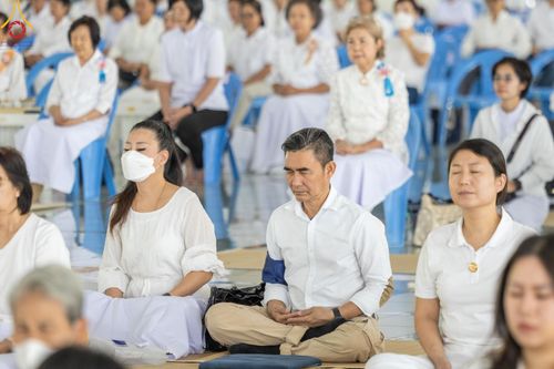 ภาพ No.177449:พิธีถวายภัตตาหารเมนูสวรรค์ และพิธีบุพเปตพลี ครั้งที่ 158 ร่วมอุทิศบุญแด่หมู่ญาติที่ล่วงลับไปแล้ว และสืบทอดอายุพระพุทธศาสนา ณ วัดพระธรรมกาย วันที่ 30 พฤศจิกายน พ.ศ.2567 (วันพระ แรม 15 ค่ำ เดือน 12)