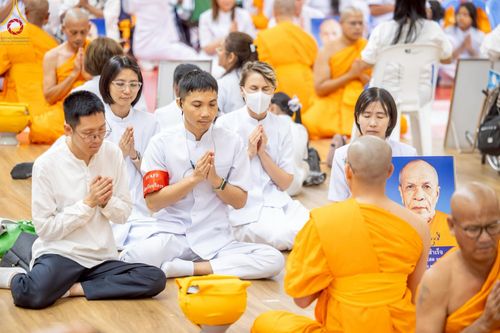 ภาพ No.217269:วันเสาร์ที่ 12 เมษายน พ.ศ. 2568 พิธีบรรพชา พิธีขอศีลและขอนิสสัย พิธีมอบบาตร ในโครงการอุปสมบทหมู่ บูชาธรรมหลวงพ่อธัมมชโย, โครงการธรรมทายาท ระดับอุดมศึกษา รุ่นที่ 52 ,  โครงการบวชพระนานาชาติ AEC & WAB CEO รุ่นที่ 4 ณ วัดพระธรรมกาย