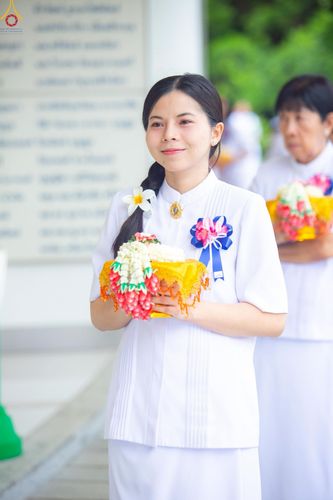 ภาพ No.227439:วันเสาร์ที่ 31 พฤษภาคม พ.ศ. 2568 พิธีเวียนประทักษิณรอบพระอุโบสถ ในพิธีอุปสมบท สามเณรเตรียม DCI รุ่นที่ 22 ณ อุโบสถพระไตรปิฎก วัดพระธรรมกาย