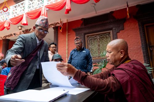 ภาพ No.209847:วันที่ 28 กุมภาพันธ์ พ.ศ.2568 พิธีเปิดโครงการบวชสามเณร พิธีถวายไทยธรรม พิธีขอขมามอบผ้าไตร  ณ เมืองปาตัน ประเทศเนปาล