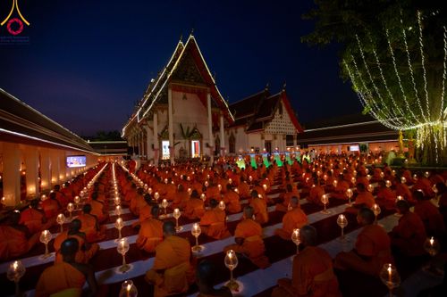 ภาพ No.112090:พิธีจุดประทีปถวายเป็นพุทธบูชา และบูชาธรรมมหาปูชนียาจารย์ พระมงคลเทพมุนี(สด จนฺทสโร) ในโครงการธรรมยาตรา กตัญญูบูชา มหาปูชนียาจารย์ พระมงคลเทพมุนี(สด จนฺทสโร) พระผู้ปราบมาร อนุสรณ์สถาน 7 แห่ง ปีที่ 12 วันที่ 14 มกราคม พ.ศ. 2567 ณ วัดสองพี่น้อง อ.สองพี่น้อง