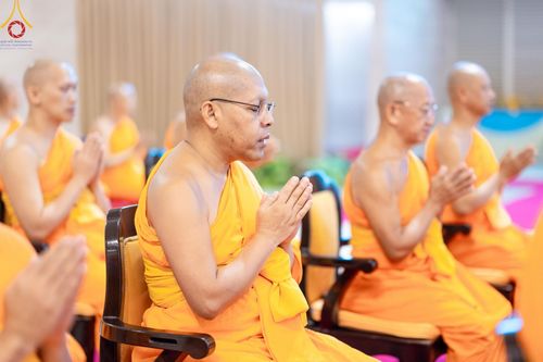 ภาพ No.154349:พิธีบูชาครูผู้ค้นพบวิชชาธรรมกาย ณ สภาธรรมกายสากล วัดพระธรรมกาย วันอังคารที่ 17 กันยายน พ.ศ. 2567