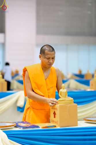 ภาพ No.60908:V.37 ยิ่งกว่าดี เพื่อ 80 ปีของพ่อ ภาพการเตรียมงานของหน่วยงานต่างๆ เพื่อพิธีฉลองอายุวัฒนมงคล 80 ปี หลวงพ่อธัมมชโย และรับถวายมหาสังฆทาน 10,000 กว่าวัดทั่วประเทศ ในวันคุ้มครองโลก วันจันทร์ที่ 22 เมษายน พ.ศ. 2567