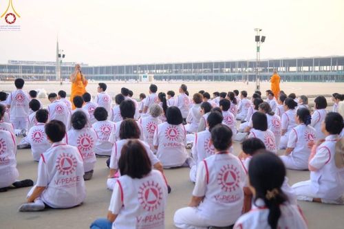 ภาพ No.58304:V.41 เทหมดใจ  ลุยต่อไป ร้อยซาวปี การเตรียมงาน การปฏิบัติงาน และการเก็บงาน ของเจ้าหน้าที่หน่วยงานต่างๆ เพื่อพิธีฉลองอายุวัฒนมงคล 80 ปี หลวงพ่อธัมมชโย และรับถวายมหาสังฆทาน 10,000 กว่าวัดทั่วประเทศ ในวันคุ้มครองโลก จันทร์ที่ 22 เมษายน พ.ศ. 2567