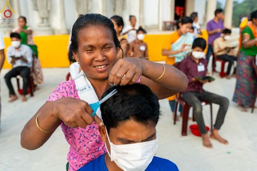 ภาพ No.127673:Photo Story ปฐมบรรพชาชาวพุทธมาร์มา Episode 2/5 วันที่ 6-7 กุมภาพันธ์ พ.ศ. 2567  โครงการบรรพชาครั้งประวัติศาสตร์ แห่งเทือกเขาจิตตะกอง  ครั้งแรกของชาวพุทธมาร์มา บังกลาเทศ บูชาธรรม 80 ปีหลวงพ่อธัมมชโย ณ วัดธัมจักร อรัญกุฏิ เมืองรัมการ์ คาร์กาชารี บังกลาเทศ