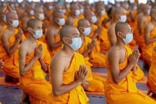 ภาพ No.76005:พิธีบรรพชาสามเณร ณ วัดปันชารี สันติปูร์ อรัญกฏิ เมืองคาร์กาชารี ประเทศบังกลาเทศ วันที่ 10 กุมภาพันธ์ พ.ศ. 2566