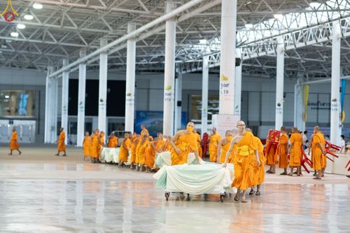 ภาพ No.88216:พิธีมุทิตาสักการะ เปรียญธรรม 9,6,3 และบาลีศึกษา 6,3  พิธีมอบดวงแก้วสามเณรทรงบาลีไวยากรณ์ วันอาทิตย์ 17 กันยายน พ.ศ. 2566 ณ สภาธรรมกายสากล วัดพระธรรมกาย