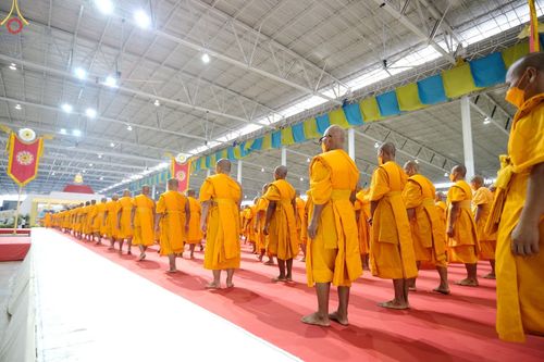 ภาพ No.75633:วัดพระธรรมกายจัด งานบุญวันอาทิตย์ต้นเดือน  มีกิจกรรมดังนี้ พิธีตักบาตร, พิธีบูชาข้าวพระ พระธรรมยาตรารับประกาศนียบัตร โครงการธรรมยาตราฯ ปีที่ 11 ในวันที่ 5 กุมภาพันธ์ พ.ศ. 2566 ณ วัดพระธรรมกาย อ.คลองหลวง จ.ปทุมธานี