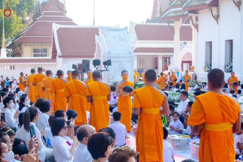 ภาพ No.116117:พิธีตักบาตรพระธรรมยาตรา ณ อนุสรณ์สถานลำดับที่ 4 สถานที่เกิดด้วยกายธรรม วัดโบสถ์(บน) จ.นนทบุรี วันที่ 21 มกราคม พ.ศ. 2567