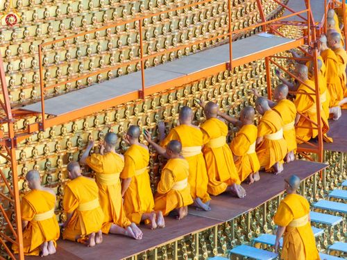 ภาพ No.194573:พิธีปฐมเริ่มสุวรรณรังสรรค์มหาธรรมกายเจดีย์ วันจันทร์ที่ 13 มกราคม พ.ศ. 2568 ณ มหาธรรมกายเจดีย์ วัดพระธรรมกาย จ.ปทุมธานี