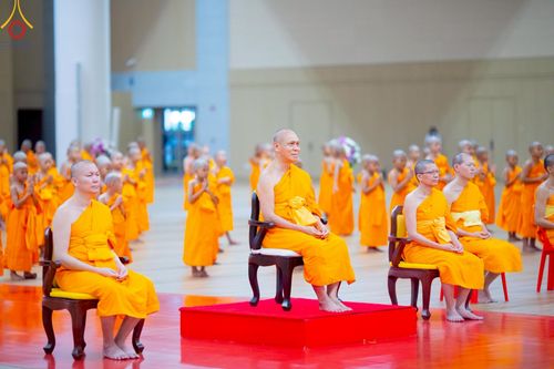 ภาพ No.215848:วันเสาร์ที่ 5 เมษายน พ.ศ. 2568 พิธีขอบรรพชา พิธีขอสรณคมน์และศีล  พิธีขอนิสสัย พิธีถวายบาตร ในโครงการบรรพชาสามเณรฟื้นฟูพระพุทธศาสนาทั่วไทย , โครงการหน่อแก้วเปรียญธรรม รุ่นที่ 13 ,  โครงการสามเณรยุวธรรมทายาท รุ่นที่ 33 , โครงการสามเณรมัชฌิมธรรมทายาท รุ่นที