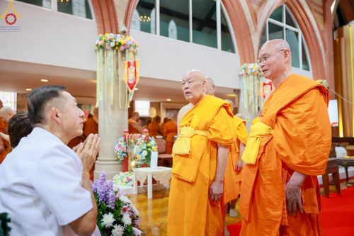 ภาพ No.142650:พิธีพัทธสีมา ประดิษฐานลูกนิมิตมหาสมบัติ สถาปนาอุโบสถวัดพระธรรมกายลอนดอน บูชาธรรม 80 ปี หลวงพ่อธัมมชโย วันเสาร์ที่ 22 มิถุนายน พ.ศ. 2567